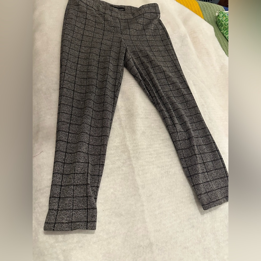 Dressy Gray/Black ankle pants